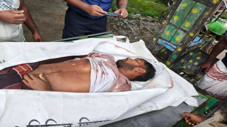 লালপুরে ত্রিমুখী সড়ক দুর্ঘটনায় শ্রমিক নিহত, গুরুতর আহত ২